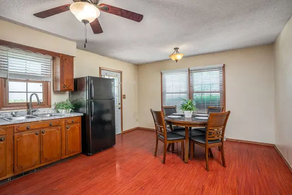 2233 Jebens AVE, Davenport, IA 52804
