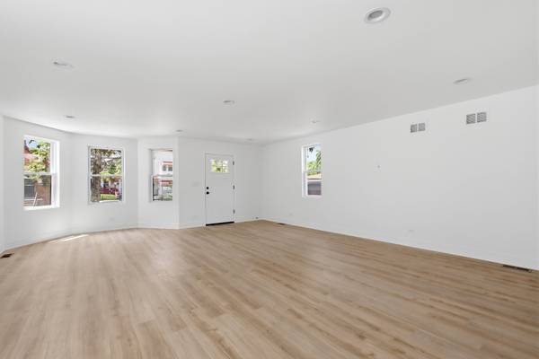 7311 S Aberdeen AVE, Chicago, IL 60621