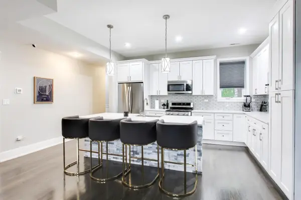 616 E 46th ST #2, Chicago, IL 60653