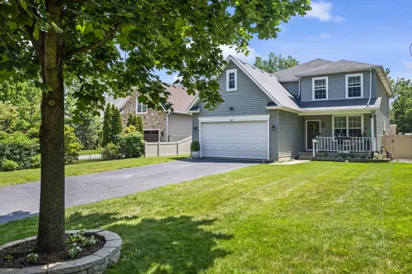219 Elm AVE, Mundelein, IL 60060