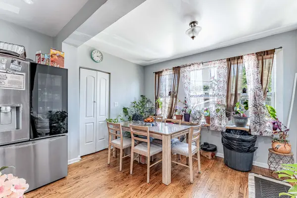 5933 S Sacramento AVE, Chicago, IL 60629