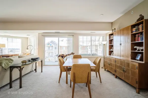 2220 Founders DR #314, Northbrook, IL 60062