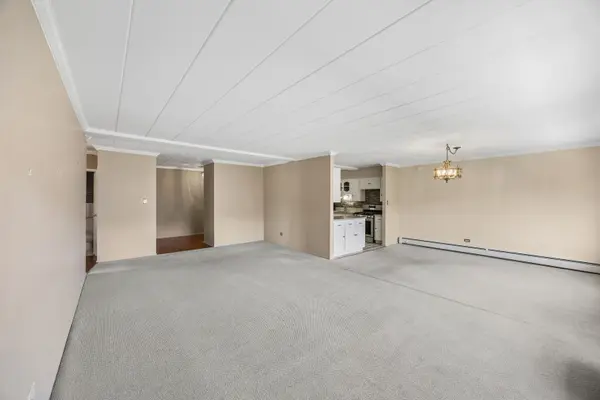 1139 Leavitt AVE #305, Flossmoor, IL 60422