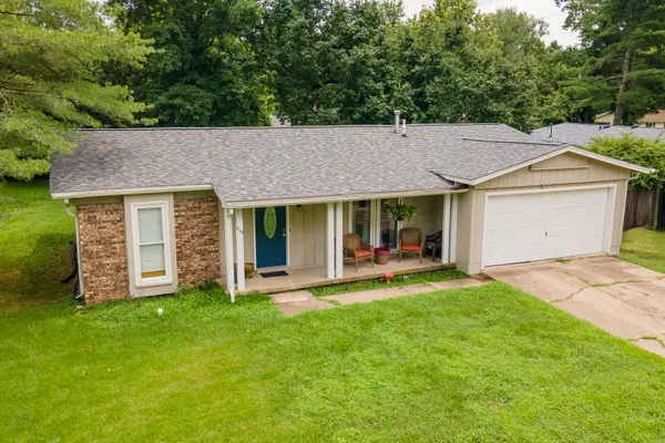 615 S Emerald LN, Carbondale, IL 62901