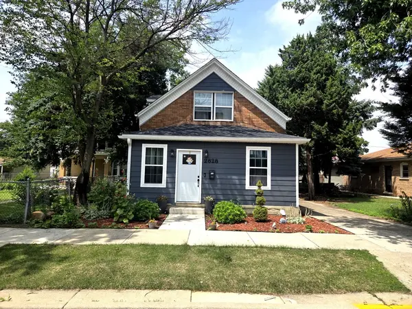2828 Lombard AVE, Berwyn, IL 60402