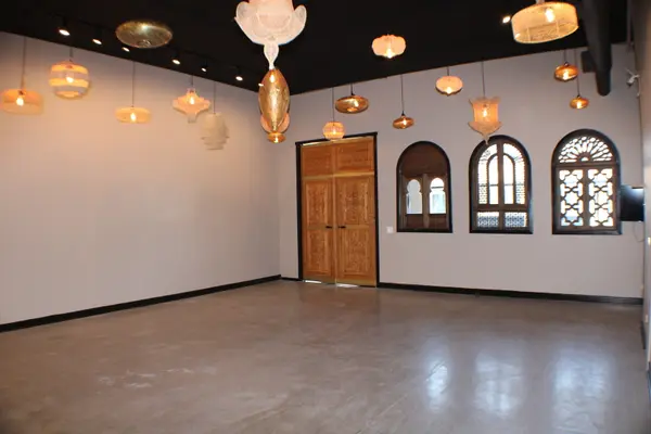 2807 W Howard ST, Chicago, IL 60645