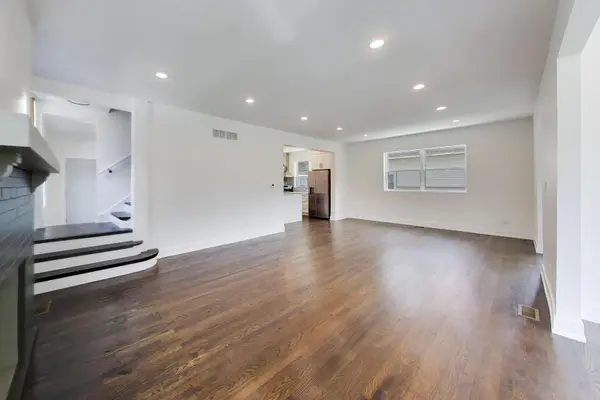 1632 W 100th PL, Chicago, IL 60643