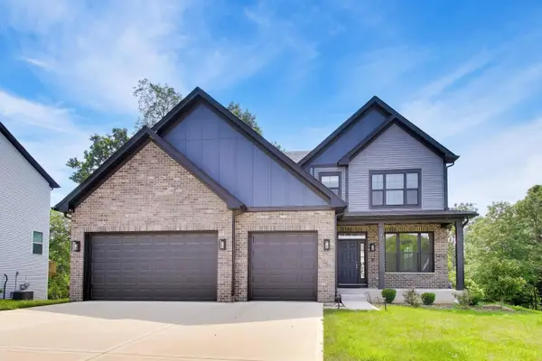 495 Timber Oak LN, Yorkville, IL 60560