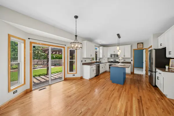 2647 Lupine CIR, Naperville, IL 60564