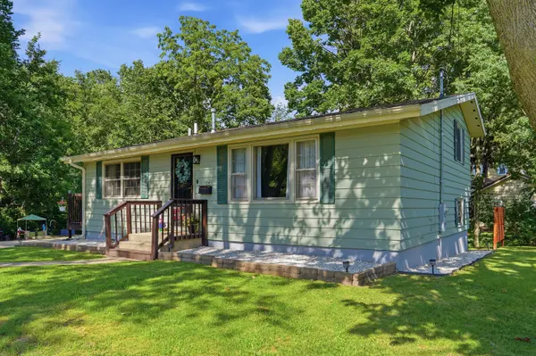 1104 Elm PL, Dixon, IL 61021