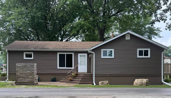 28542 S Walleye LN, Wilmington, IL 60481