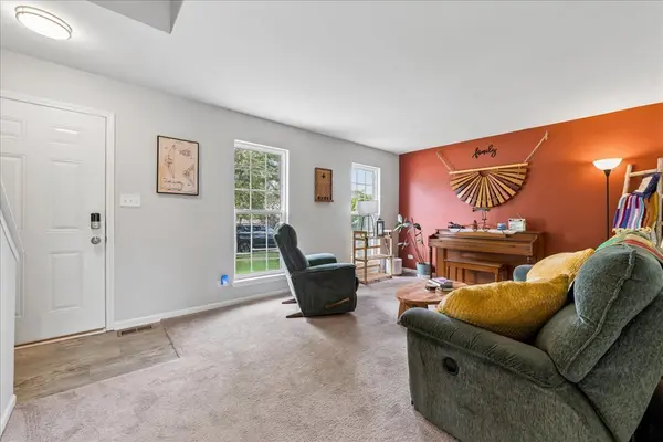 269 Linden DR, Round Lake Park, IL 60073
