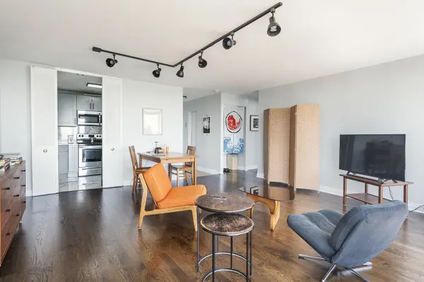 5445 N Sheridan RD #808, Chicago, IL 60640