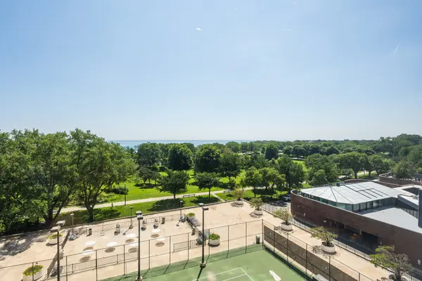 5445 N Sheridan RD #808, Chicago, IL 60640