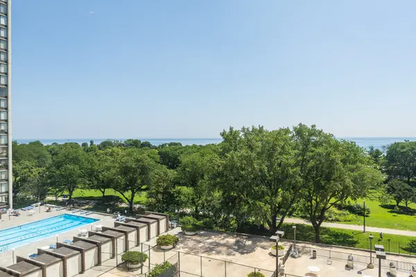 5445 N Sheridan RD #808, Chicago, IL 60640