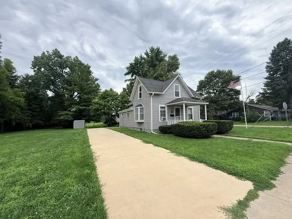1 E Main ST, Amboy, IL 61310