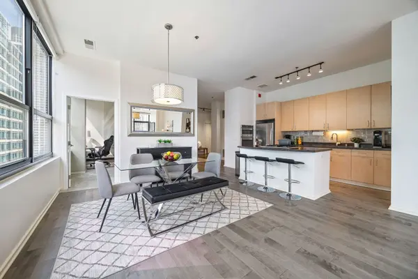 130 S Canal ST #803, Chicago, IL 60606