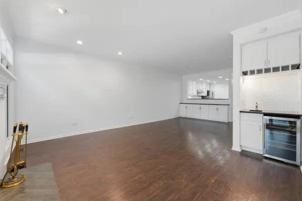 4268 W Harrington LN, Chicago, IL 60646