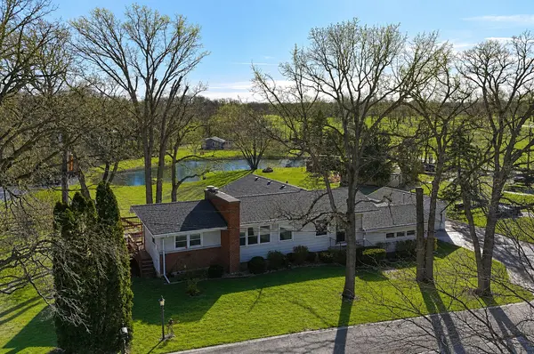 13 Riegel Oaks LN, Homewood, IL 60430