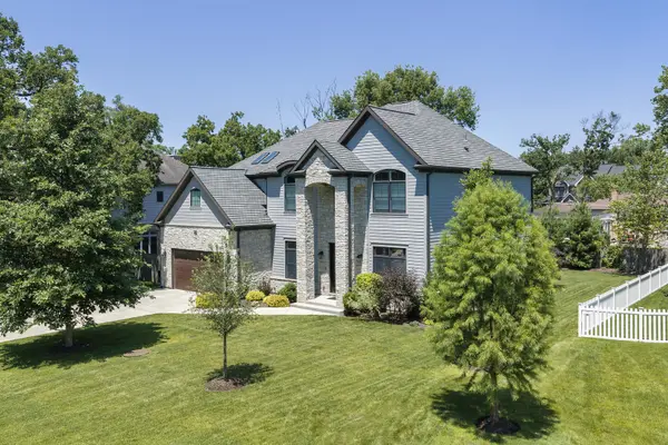 2204 Dehne RD, Northbrook, IL 60062