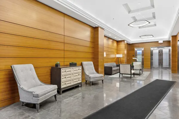 6 N Michigan AVE #806, Chicago, IL 60602