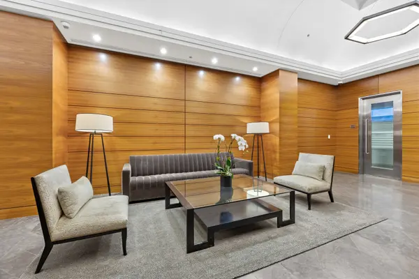 6 N Michigan AVE #806, Chicago, IL 60602