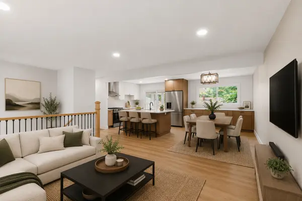1206 Taft AVE, Wheaton, IL 60189