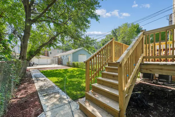 157 N Laramie AVE, Chicago, IL 60644