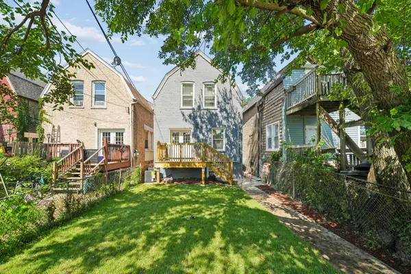 157 N Laramie AVE, Chicago, IL 60644