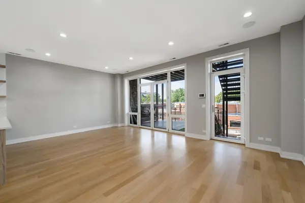 3056 N Lincoln AVE #3, Chicago, IL 60657