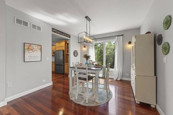 34W624 Courier AVE, St. Charles, IL 60174