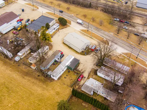 250 E Lincoln HWY, Waterman, IL 60556