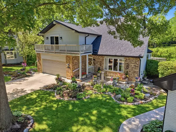 3580 Londonderry CT, Hoffman Estates, IL 60067