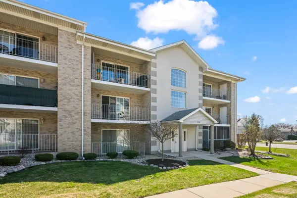 9130 W 95th ST #3B,  Hickory Hills,  IL 60457