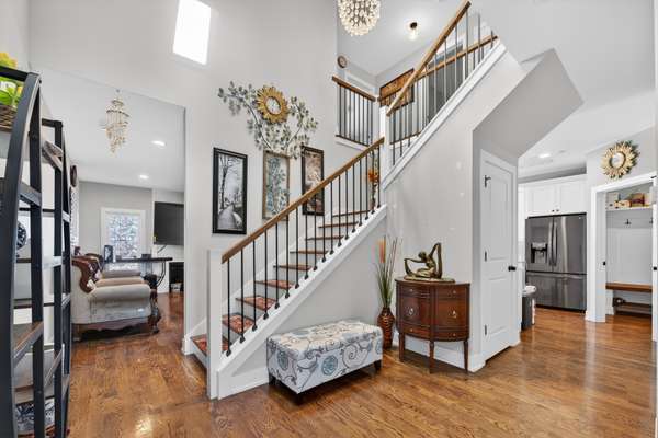 8166 W 87th ST #8166, Hickory Hills, IL 60457