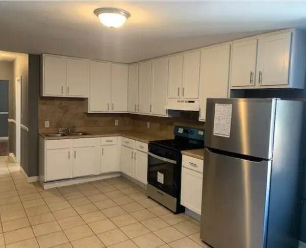 314 E 70th ST #2, Chicago, IL 60637