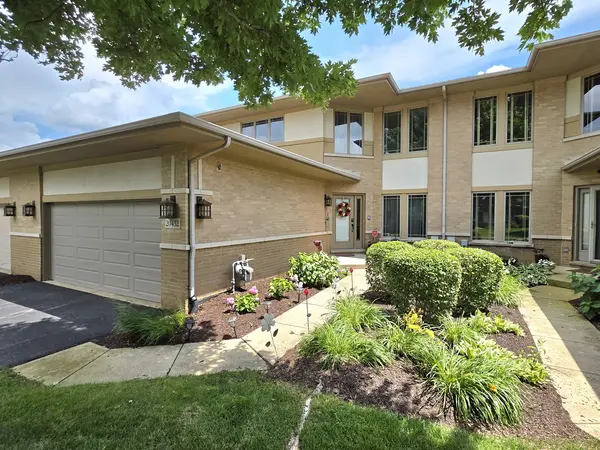 20432 Fallingwater CIR, Frankfort, IL 60423