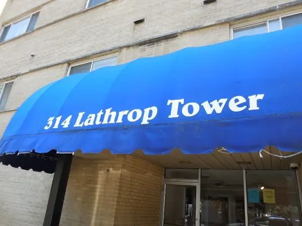 314 Lathrop AVE #203, Forest Park, IL 60130
