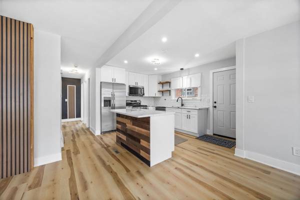 9427 S Emerald AVE, Chicago, IL 60620