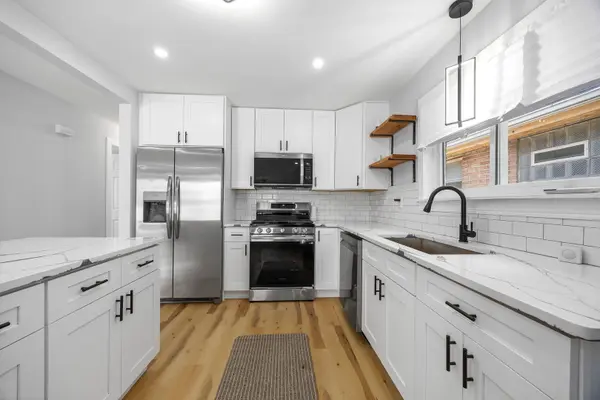 9427 S Emerald AVE, Chicago, IL 60620
