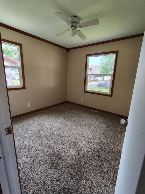 1036 Avenue E, Rochelle, IL 61068