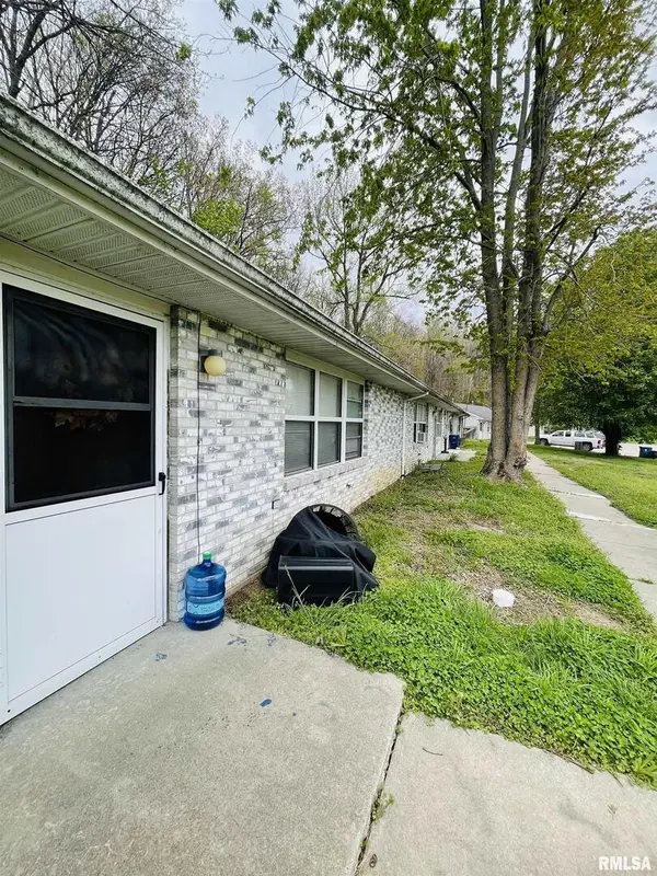 612 E 3RD AVE, Grand Tower, IL 62942