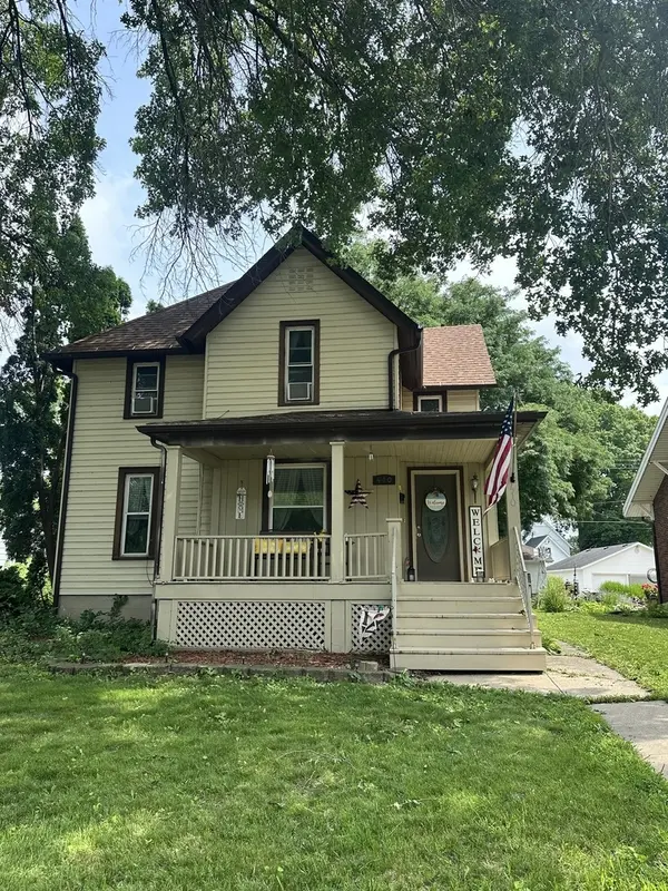 410 Broadway AVE, Sterling, IL 61081