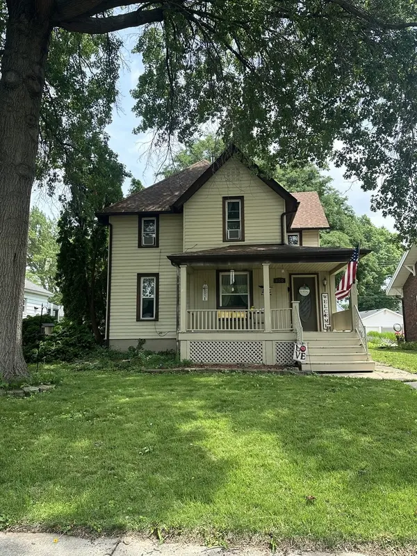 410 Broadway AVE, Sterling, IL 61081