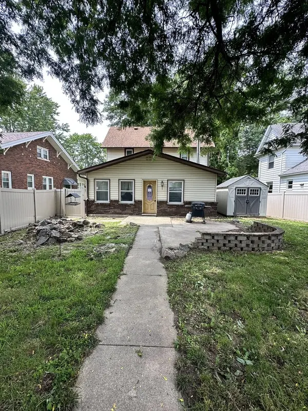 410 Broadway AVE, Sterling, IL 61081