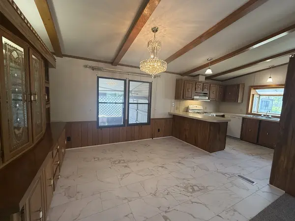 735 Thorntree TER, Matteson, IL 60443