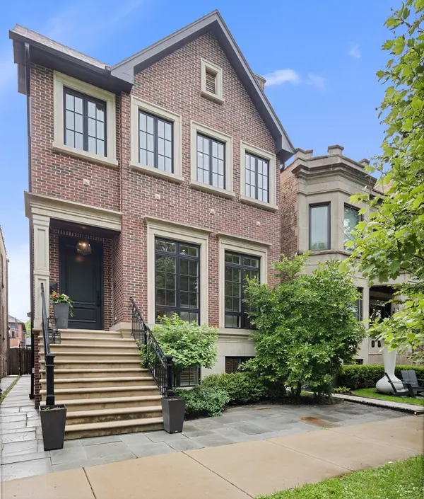 3514 N Leavitt ST, Chicago, IL 60618