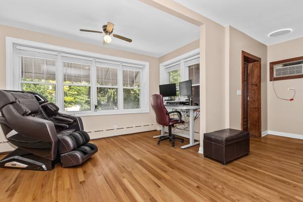 4839 N Kentucky AVE, Chicago, IL 60630