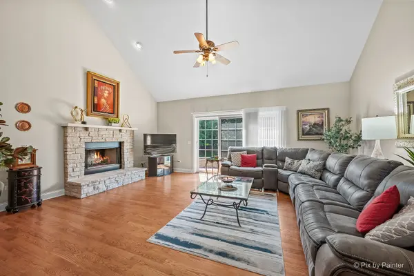 2697 Nicole CIR, Aurora, IL 60502