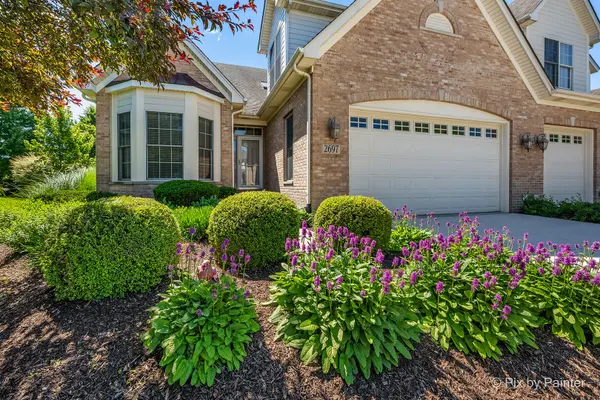 2697 Nicole CIR, Aurora, IL 60502